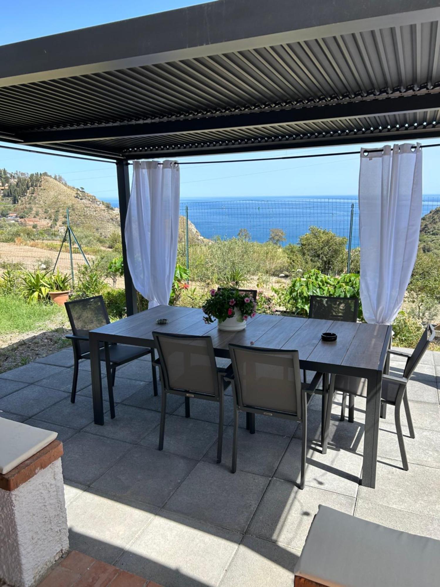 Holidaysora Taormina - Il Giardino Di Graziella Екстериор снимка