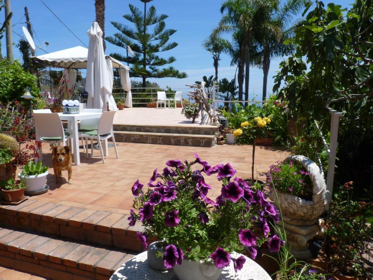 Holidaysora Taormina - Il Giardino Di Graziella Екстериор снимка